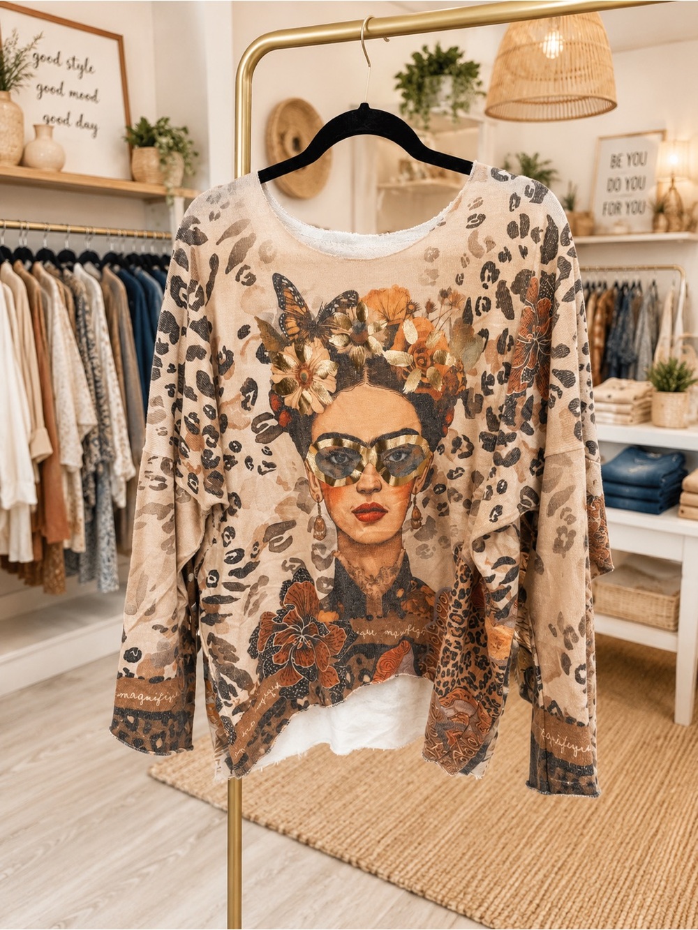 D59. From Italy 🇮🇹 Frida Floral Leopard Print Pullover Top